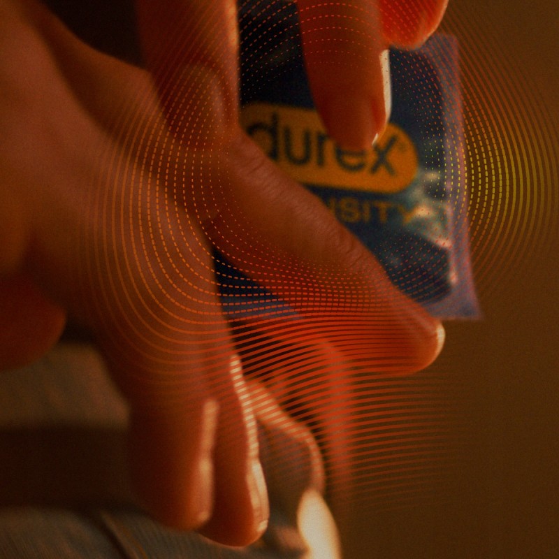 Анальні тонкі презервативи без латексу DUREX PERFECT FEEL з гелем gliss