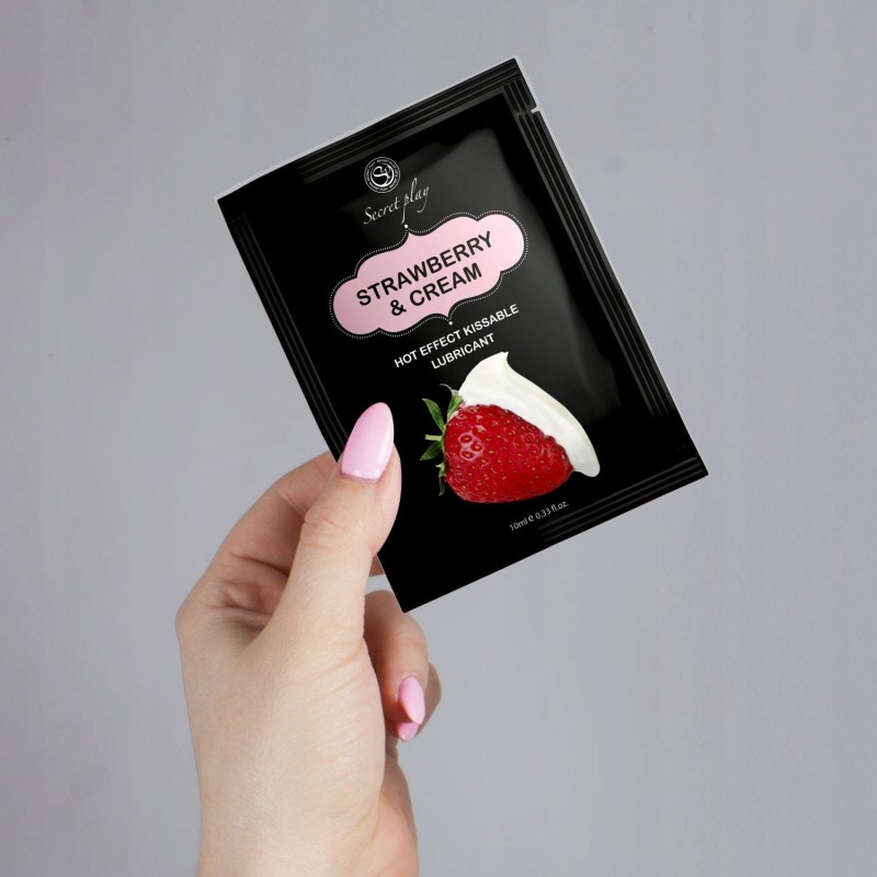 ЗІГРІВАЮЧИЙ ЛІБРИКАНТ З АРОМАТОМ ПОЛУНИЦІ ТА ВЕРШКІВ STRAWBERRY & CREAM HOT EFFECT LUBE 10 МЛ
